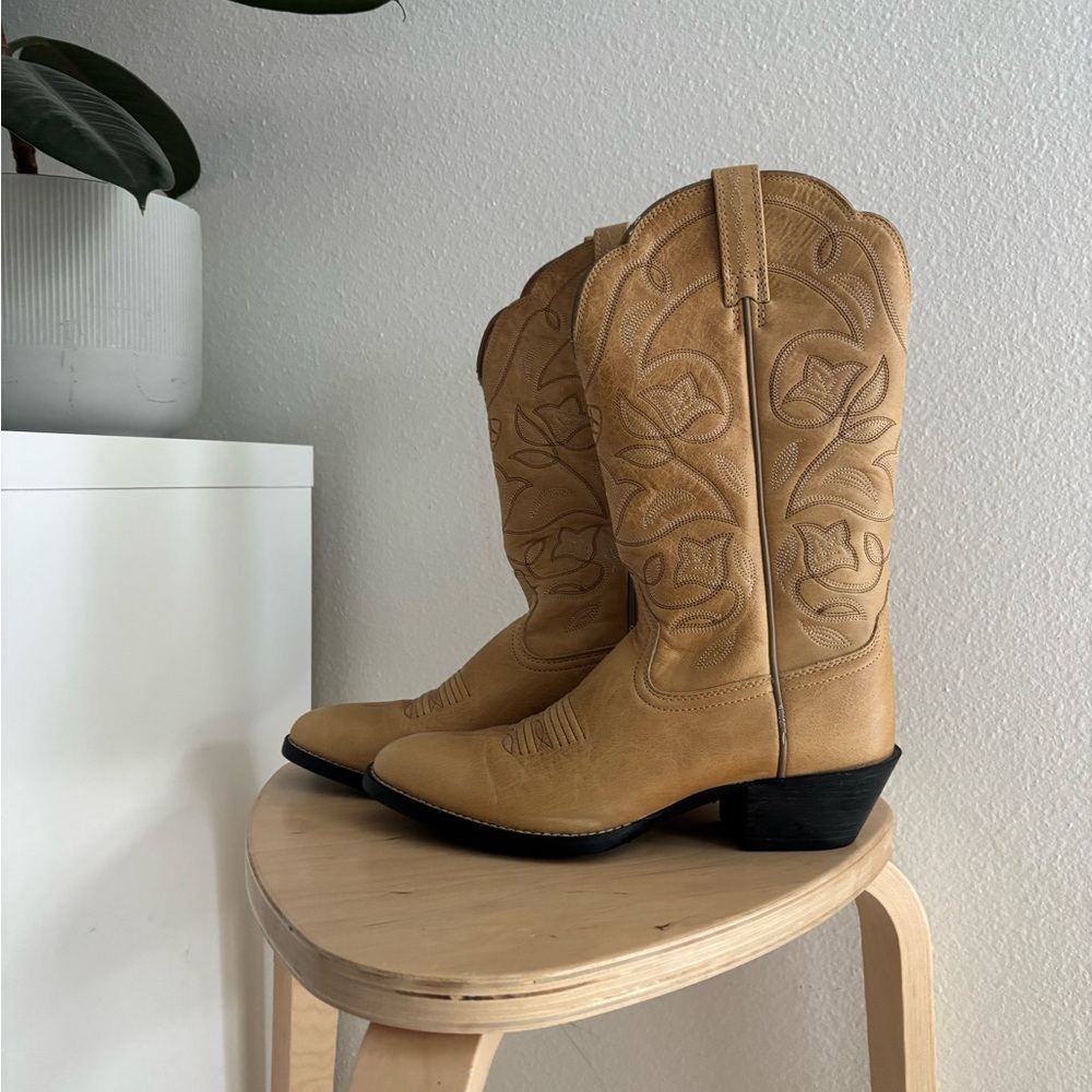 Ariat Tan Leather Boots
